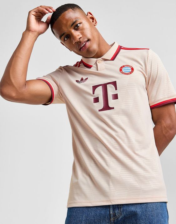 Bayern de Munique 24/25 Uniforme 3