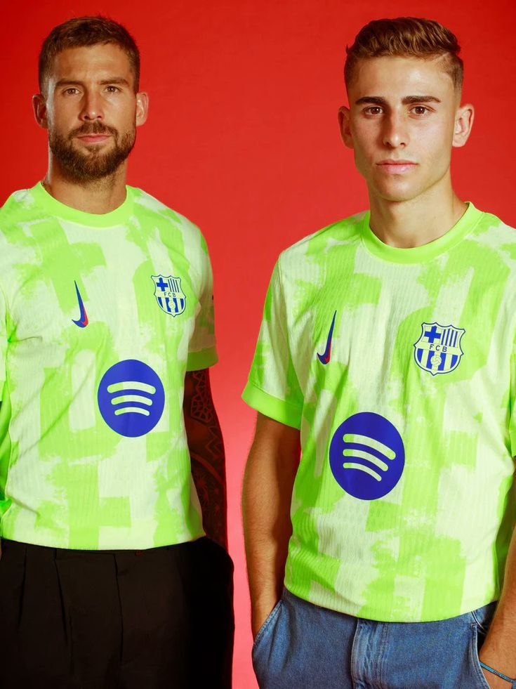 Camisa do Barcelona nr 3 verde JOGADOR