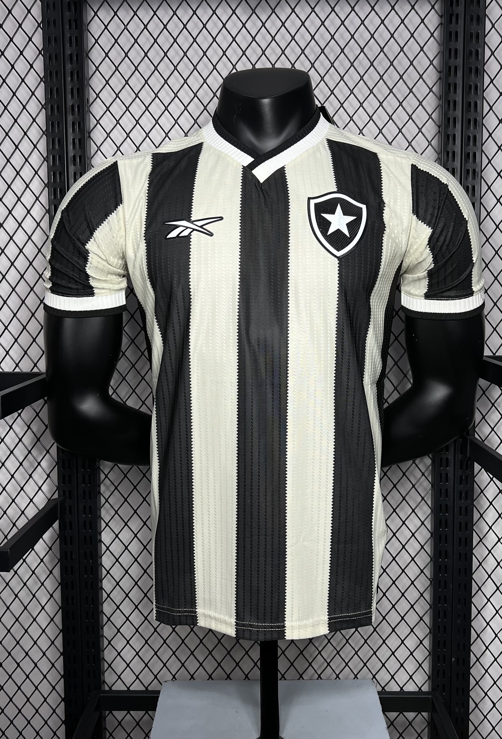 Botafogo 2024-2025 Uniforme 1 Linha Profissional (jogador / player)