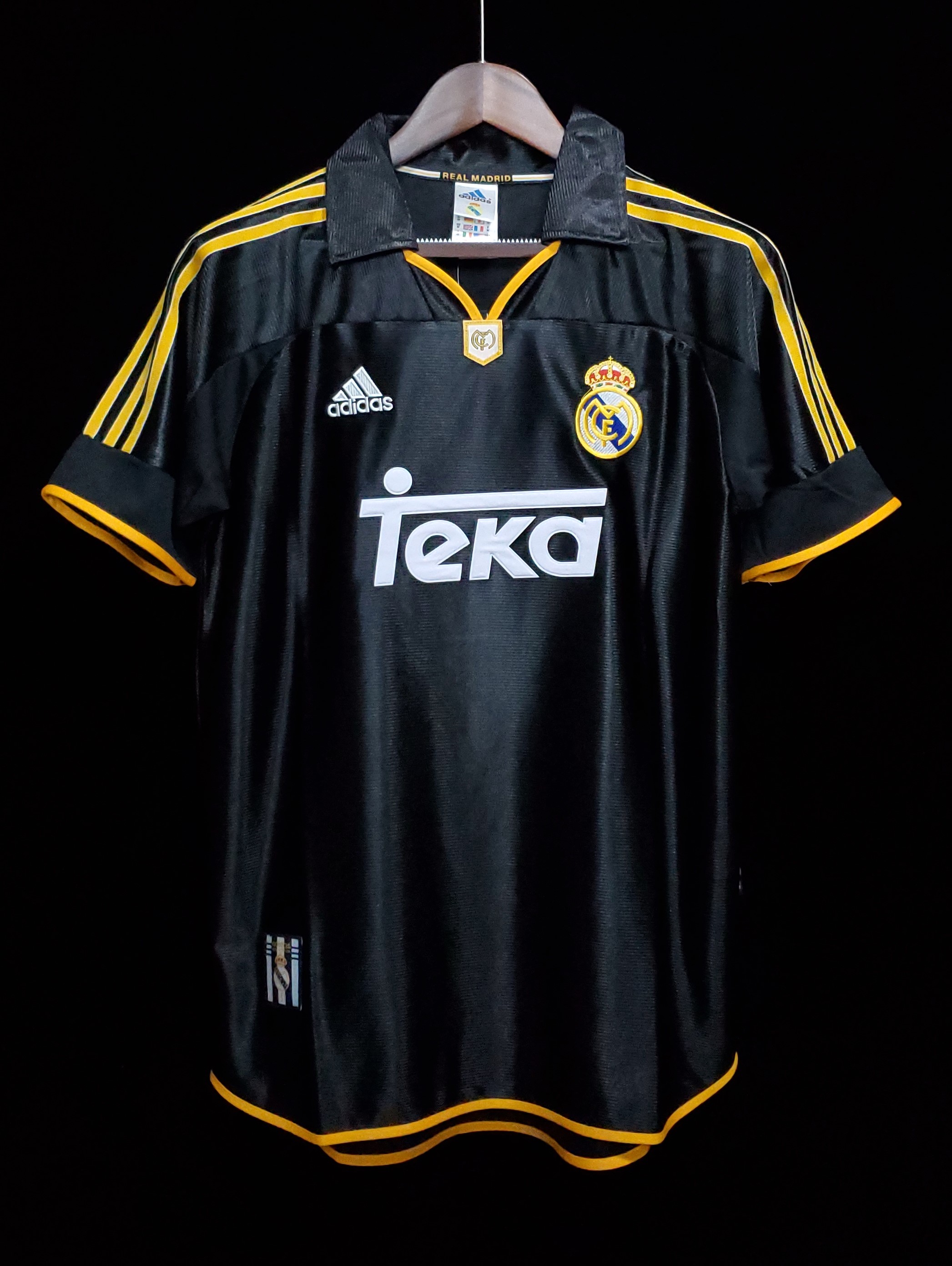 Real Madrid Camisa Retrô Preta 1998-99