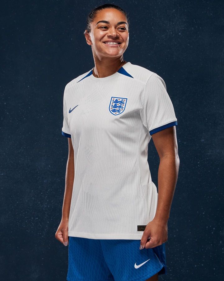 Inglaterra - copa Feminina 2023 uniforme 1 23-24